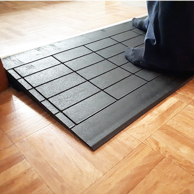 Drempelhulp in rubber één oploopkant